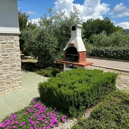 Anna - 4 Bedrooms, 4 Bathrooms, Heated Pool, Jacuzzi * Kornic