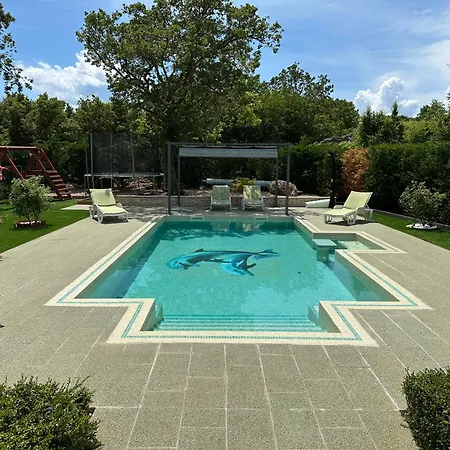 Anna - 4 Bedrooms, 4 Bathrooms, Heated Pool, Jacuzzi